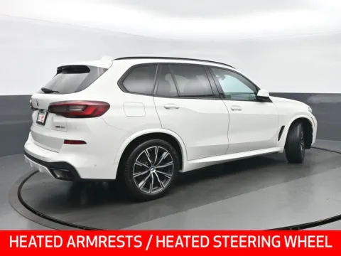 Another view of 2023 BMW X5 xDrive40i for sale in Highland Park, IL at Gravity Autos Chicago