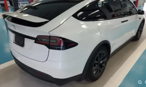 Photos of 2023 Tesla Model X Standard Range for sale in Highland Park, IL at Gravity Autos Chicago