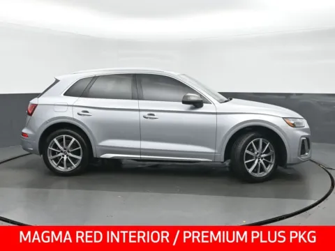 Photos of 2022 Audi SQ5 Premium Plus for sale in Highland Park, IL at Gravity Autos Chicago