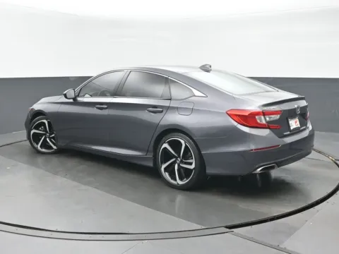 More photos of 2020 Honda Accord Sport at Gravity Autos Chicago, IL
