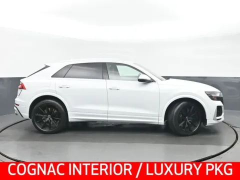Photos of 2021 Audi RS Q8 4.0T for sale in Highland Park, IL at Gravity Autos Chicago