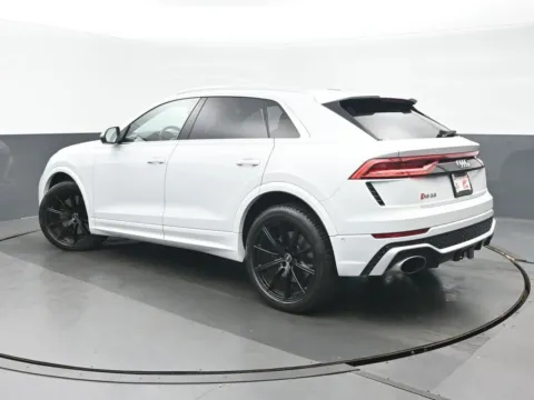 More photos of 2021 Audi RS Q8 4.0T at Gravity Autos Chicago, IL