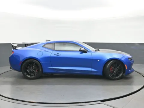 Photos of 2017 Chevrolet Camaro 1LT for sale in Highland Park, IL at Gravity Autos Chicago