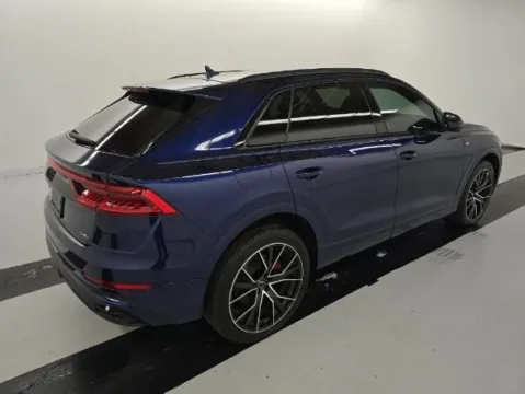 Photos of 2021 Audi Q8 55 Premium Plus for sale in Highland Park, IL at Gravity Autos Chicago