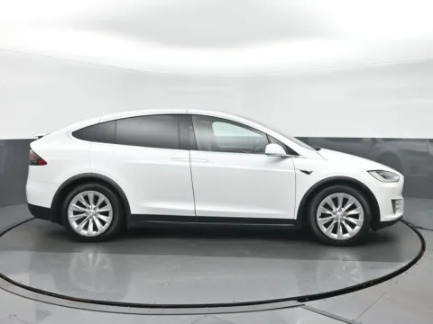 Photos of 2017 Tesla Model X 75D for sale in Highland Park, IL at Gravity Autos Chicago