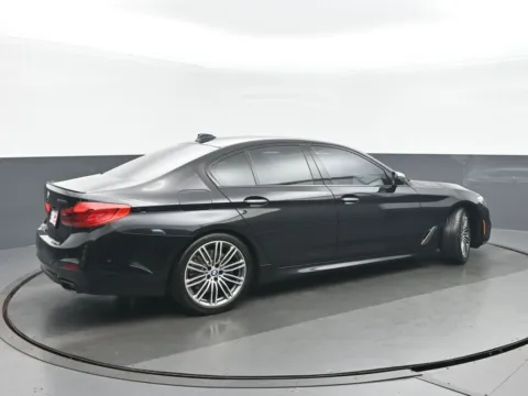 Another view of 2018 BMW 5 Series M550i xDrive for sale in Highland Park, IL at Gravity Autos Chicago
