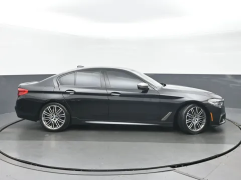 Photos of 2018 BMW 5 Series M550i xDrive for sale in Highland Park, IL at Gravity Autos Chicago