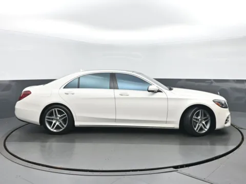 Photos of 2018 Mercedes-Benz S-Class S 560 for sale in Highland Park, IL at Gravity Autos Chicago