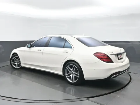 More photos of 2018 Mercedes-Benz S-Class S 560 at Gravity Autos Chicago, IL