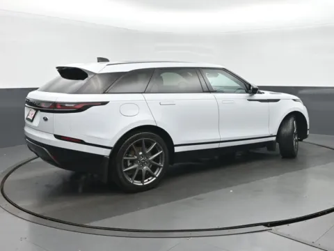 Another view of 2021 Land Rover Range Rover Velar P250 R-Dynamic S for sale in Highland Park, IL at Gravity Autos Chicago