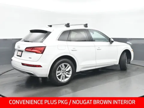 Another view of 2020 Audi Q5 45 Premium for sale in Highland Park, IL at Gravity Autos Chicago
