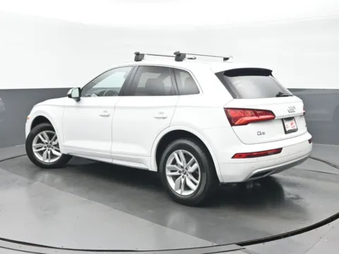 More photos of 2020 Audi Q5 45 Premium at Gravity Autos Chicago, IL