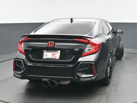 More photos of 2020 Honda Civic Si at Gravity Autos Chicago, IL