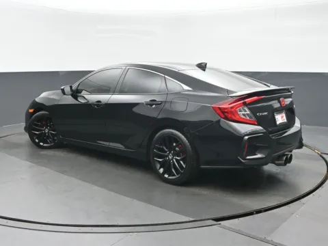 More photos of 2020 Honda Civic Si at Gravity Autos Chicago, IL