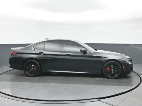 Photos of 2021 BMW 5 Series M550i xDrive for sale in Highland Park, IL at Gravity Autos Chicago