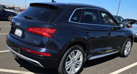 Photos of 2019 Audi Q5 2.0T Premium Plus for sale in Highland Park, IL at Gravity Autos Chicago
