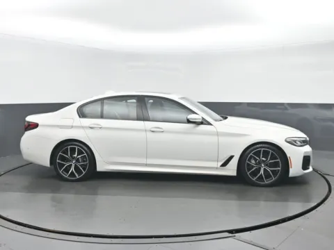 Photos of 2023 BMW 5 Series 530i xDrive for sale in Highland Park, IL at Gravity Autos Chicago