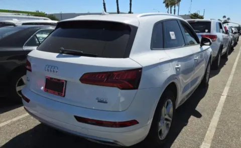 Photos of 2018 Audi Q5 2.0T Premium for sale in Highland Park, IL at Gravity Autos Chicago