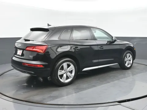 Another view of 2018 Audi Q5 2.0T Premium for sale in Highland Park, IL at Gravity Autos Chicago