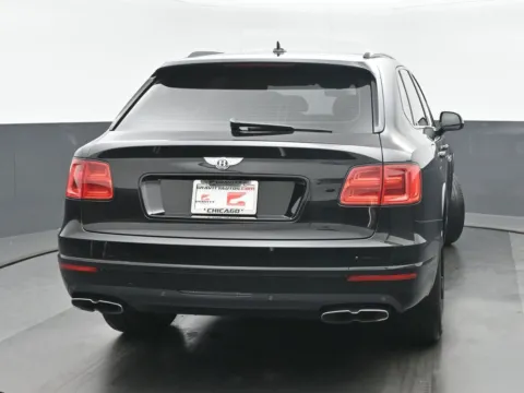 More photos of 2019 Bentley Bentayga V8 at Gravity Autos Chicago, IL