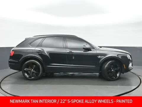 Photos of 2019 Bentley Bentayga V8 for sale in Highland Park, IL at Gravity Autos Chicago