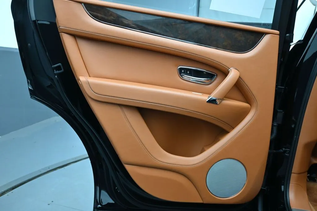 2019 Bentley Bentayga Base - Photo 20