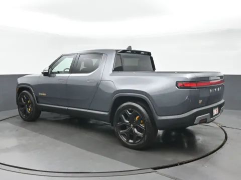 More photos of 2024 Rivian R1T Adventure at Gravity Autos Chicago, IL