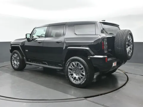 More photos of 2025 GMC Hummer EV SUV 3X at Gravity Autos Chicago, IL