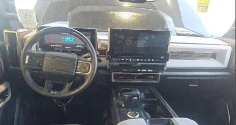 Another view of 2025 GMC Hummer EV SUV 3X for sale in Highland Park, IL at Gravity Autos Chicago