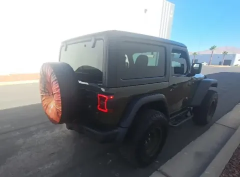 Photos of 2022 Jeep Wrangler Rubicon for sale in Highland Park, IL at Gravity Autos Chicago