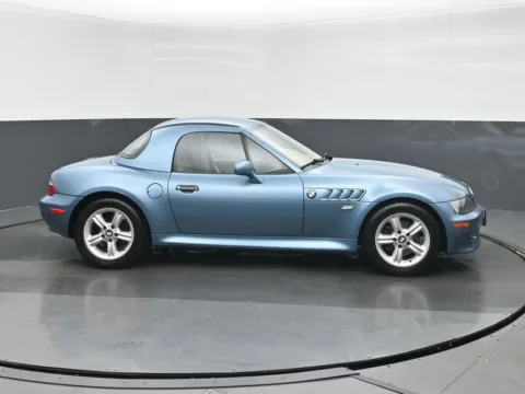 Photos of 2000 BMW Z3 2.3 for sale in Highland Park, IL at Gravity Autos Chicago