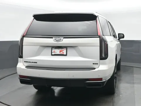 More photos of 2021 Cadillac Escalade Sport Platinum at Gravity Autos Chicago, IL