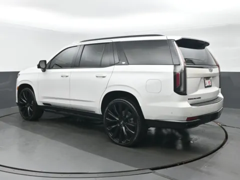More photos of 2021 Cadillac Escalade Sport Platinum at Gravity Autos Chicago, IL