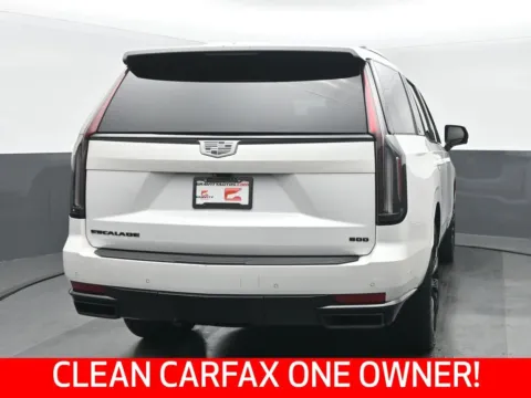 More photos of 2021 Cadillac Escalade Sport Platinum at Gravity Autos Chicago, IL