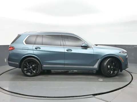 Photos of 2023 BMW X7 xDrive40i for sale in Highland Park, IL at Gravity Autos Chicago