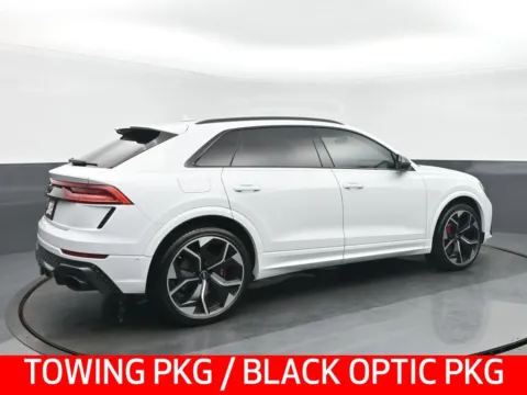 Another view of 2023 Audi RS Q8 4.0T for sale in Highland Park, IL at Gravity Autos Chicago