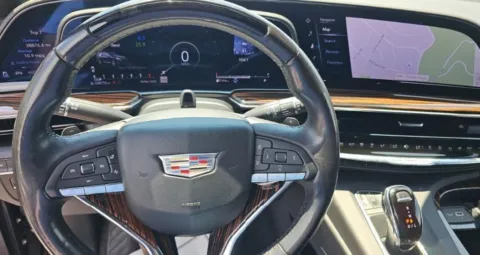 Another view of 2023 Cadillac Escalade Premium Luxury for sale in Highland Park, IL at Gravity Autos Chicago