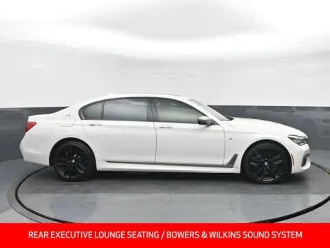 Photos of 2018 BMW 7 Series M760i for sale in Highland Park, IL at Gravity Autos Chicago