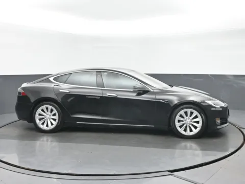 Photos of 2017 Tesla Model S 100D for sale in Highland Park, IL at Gravity Autos Chicago