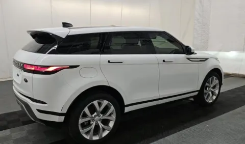 Photos of 2020 Land Rover Range Rover Evoque SE for sale in Highland Park, IL at Gravity Autos Chicago