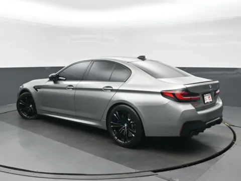 More photos of 2022 BMW M5 Competition at Gravity Autos Chicago, IL