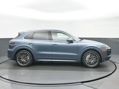 Photos of 2019 Porsche Cayenne S for sale in Highland Park, IL at Gravity Autos Chicago