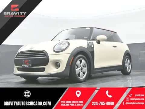 White 2020 MINI Cooper Classic for sale in Highland Park, IL