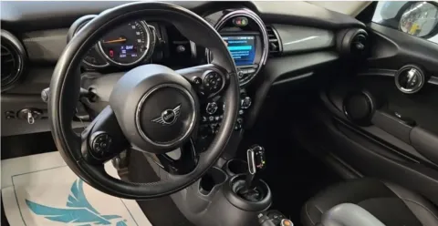 Another view of 2020 MINI Cooper Classic for sale in Highland Park, IL at Gravity Autos Chicago