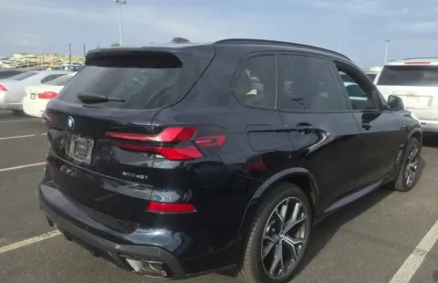 Photos of 2024 BMW X5 xDrive40i for sale in Highland Park, IL at Gravity Autos Chicago