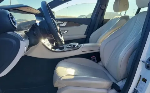 More photos of 2019 Mercedes-Benz E-Class E 450 at Gravity Autos Chicago, IL
