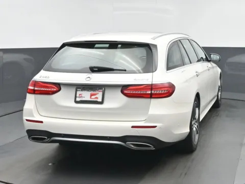 More photos of 2019 Mercedes-Benz E-Class E 450 at Gravity Autos Chicago, IL