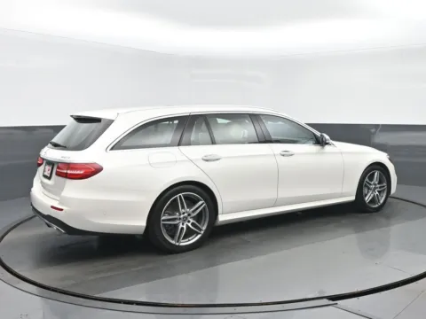 Another view of 2019 Mercedes-Benz E-Class E 450 for sale in Highland Park, IL at Gravity Autos Chicago