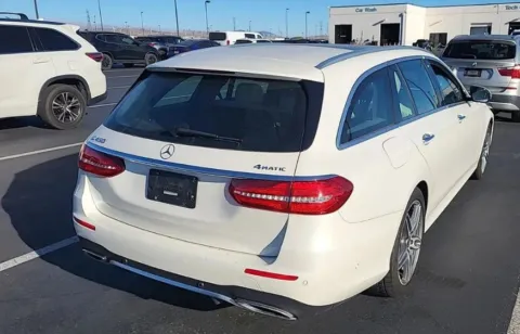 Photos of 2019 Mercedes-Benz E-Class E 450 for sale in Highland Park, IL at Gravity Autos Chicago
