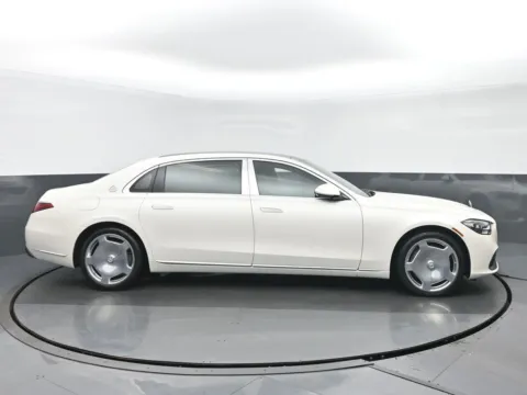 Photos of 2023 Mercedes-Benz S-Class Maybach S 580 for sale in Highland Park, IL at Gravity Autos Chicago